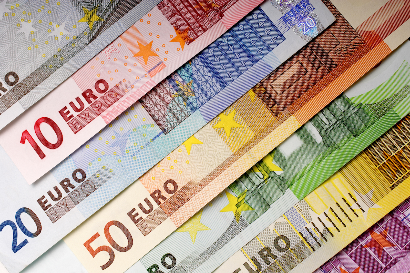 Read more about the article انتقال پول از ایران به اروپا انتقال حواله یورو به اروپا