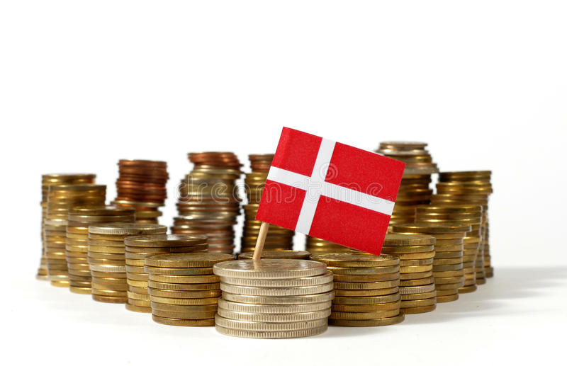 You are currently viewing ساده ترین و بهترین روش انتقال پول از ایران به دانمارک