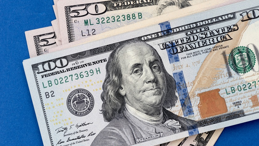 Read more about the article قیمت دلار آمریکا به تومان امروز 3 تیر 1400
