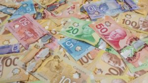 Read more about the article نرخ و قیمت دلار کانادا به تومان امروز 16 خرداد 1400